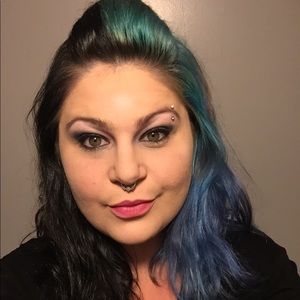 Meet your Posher, Victoria